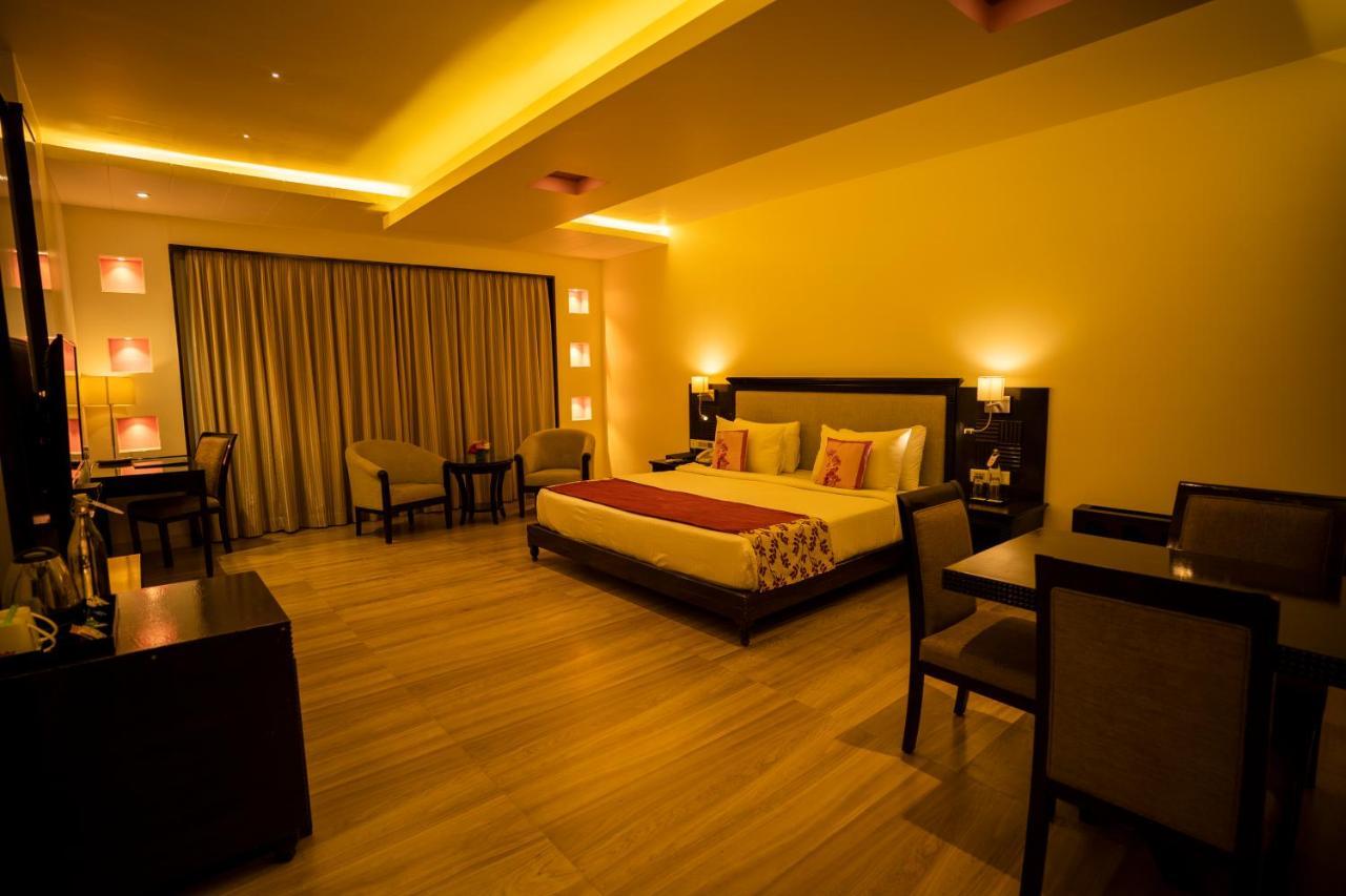 Royal Orchid Central, Shimoga Extérieur photo