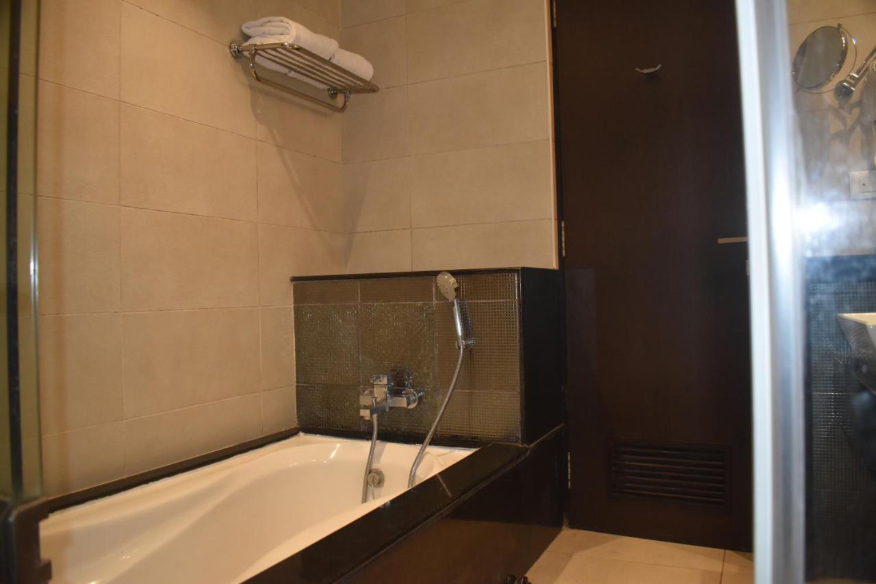 Royal Orchid Central, Shimoga Extérieur photo
