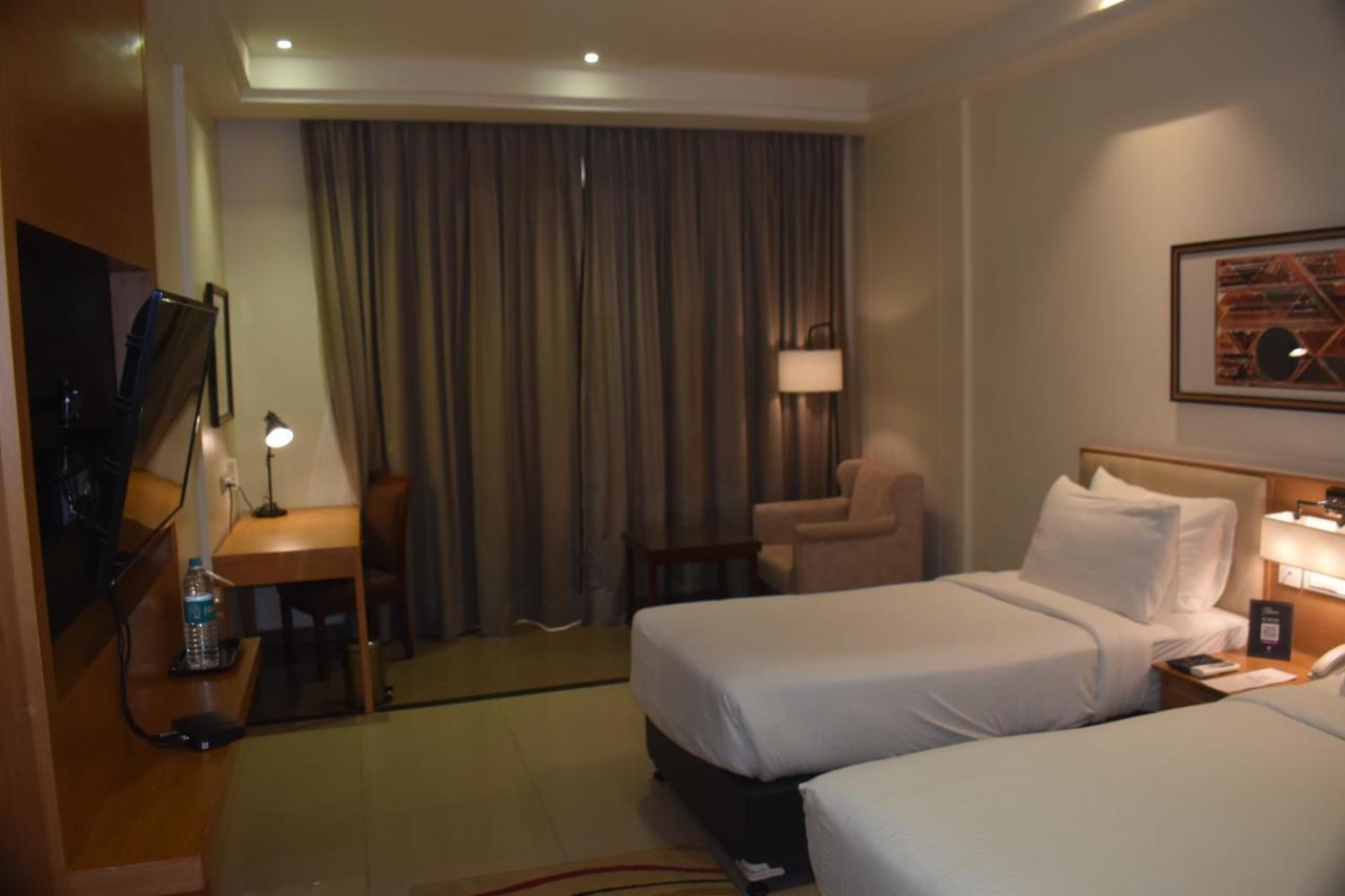 Royal Orchid Central, Shimoga Extérieur photo